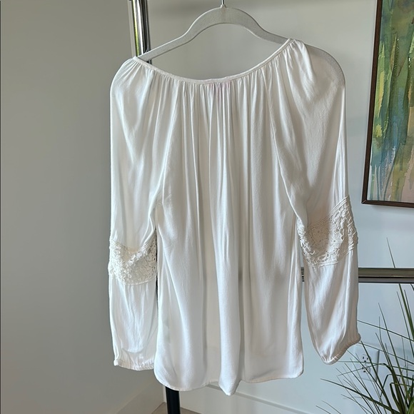 Lilly Pulitzer White Embellished top - Picture 2 of 6